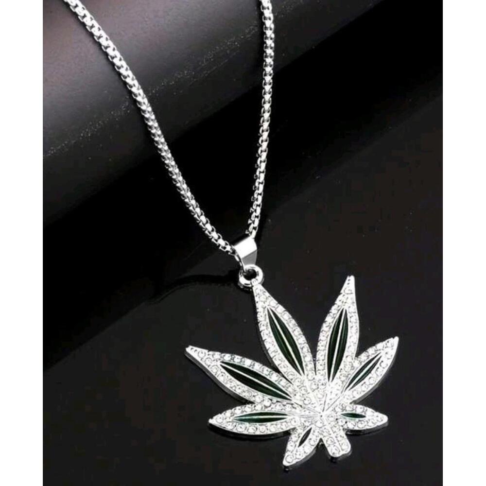 Mary Jane Plant (Chain)-(Silver)-(Green)-(New)-Zirconia-$33